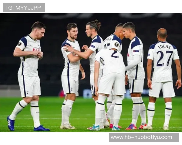 今日趣图：布鲁诺踢中卫真能行吗他的能力让人怀疑